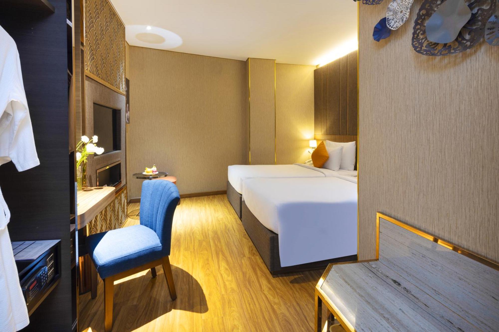 Khách sạn Winsuites Sài Gòn 4*